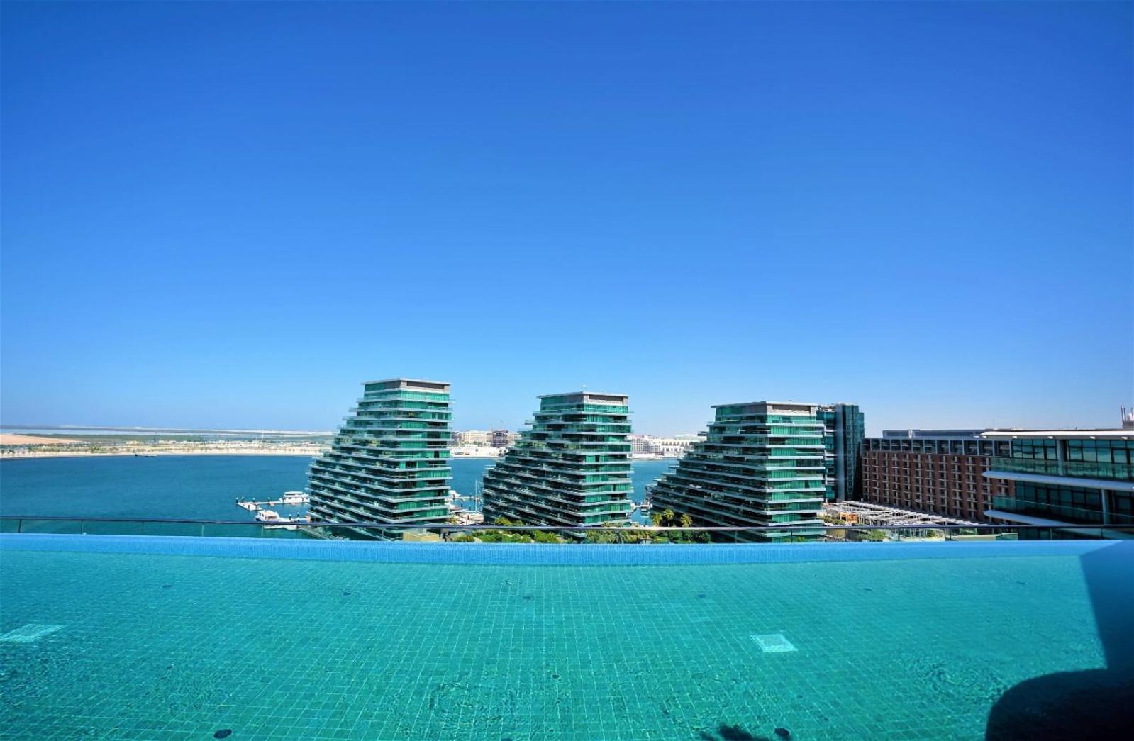 Voyage 5 Star Al Hadeel Sunset Sea View Apartment Abu Dhabi