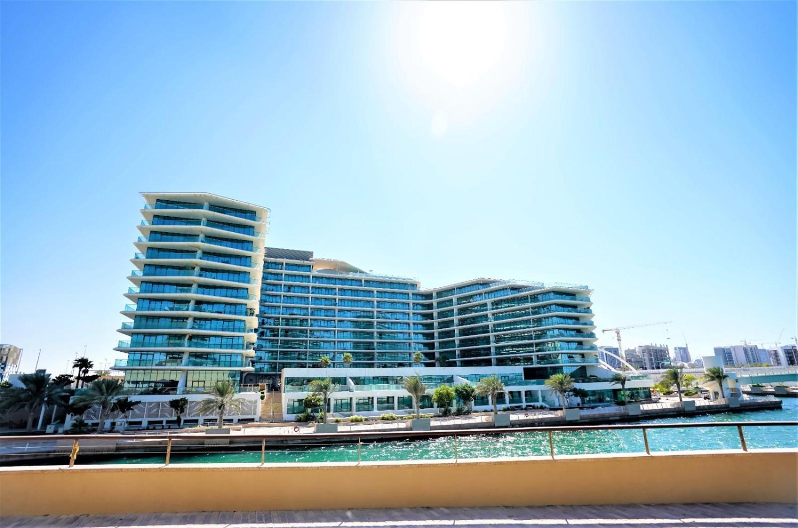Voyage 5 Star Al Hadeel Sunset Sea View Apartment