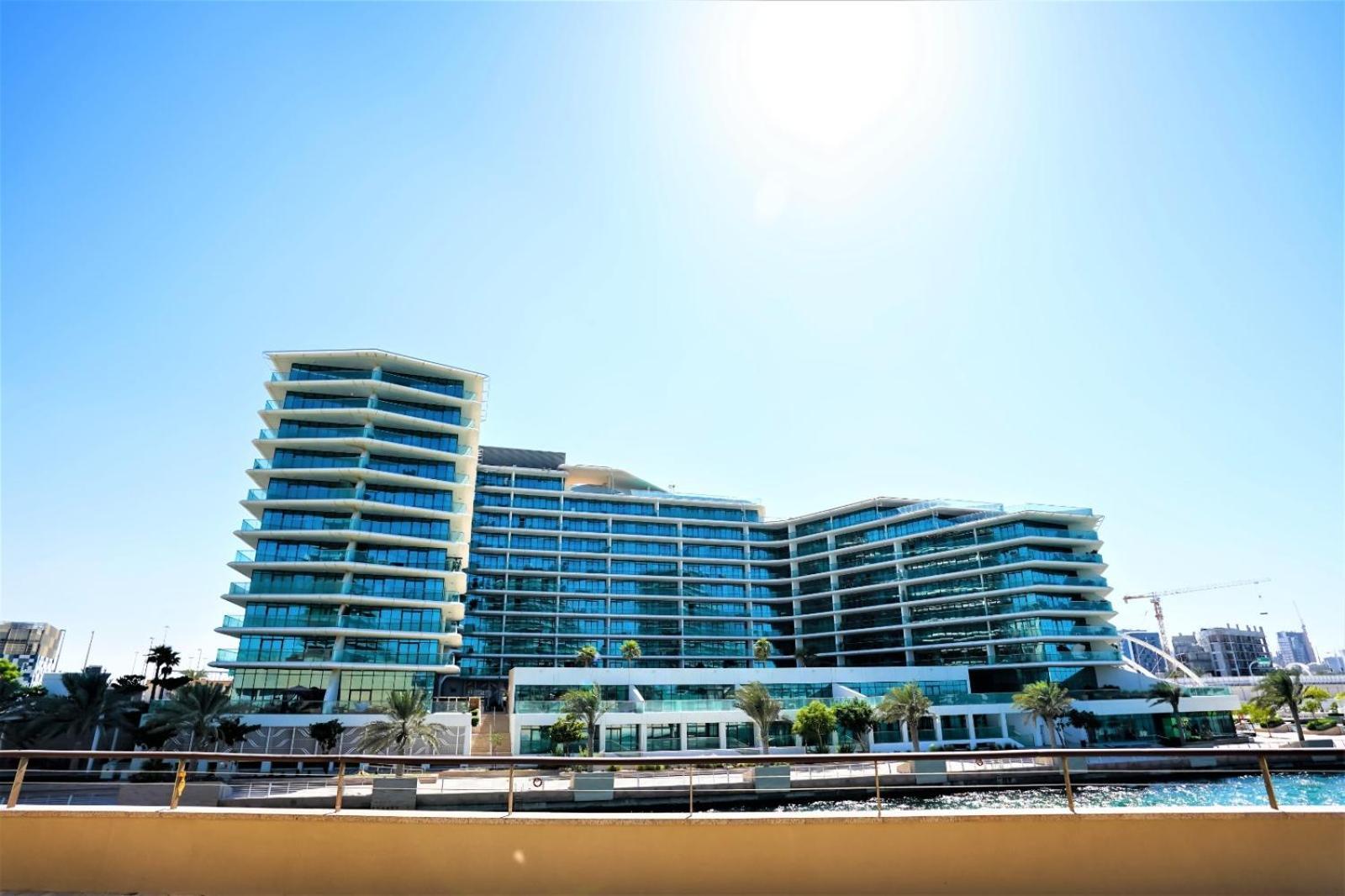 Voyage 5 Star Al Hadeel Sunset Sea View * Abu Dhabi
