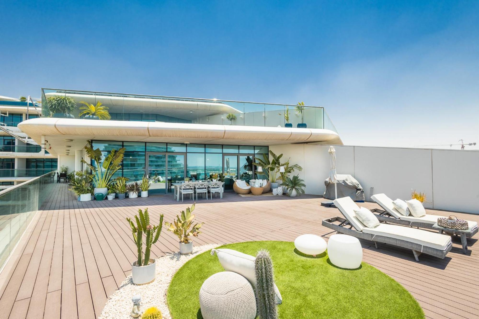 Voyage 5 Star Al Hadeel Sunset Sea View * Abu Dhabi