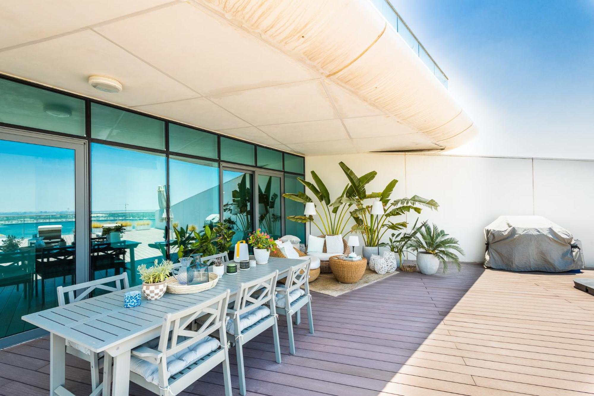 Voyage 5 Star Al Hadeel Sunset Sea View Apartment